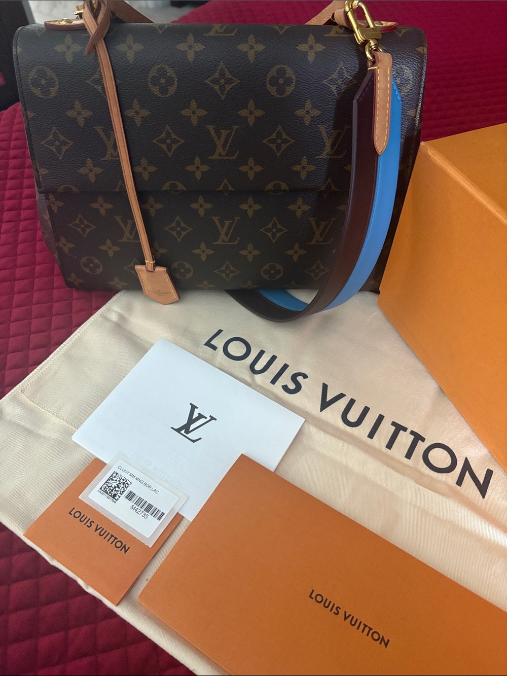 Louis Vuitton Cluny MM Monogram Canvas Messenger Bag with Blue Strap Accent - Picture 1 of 9